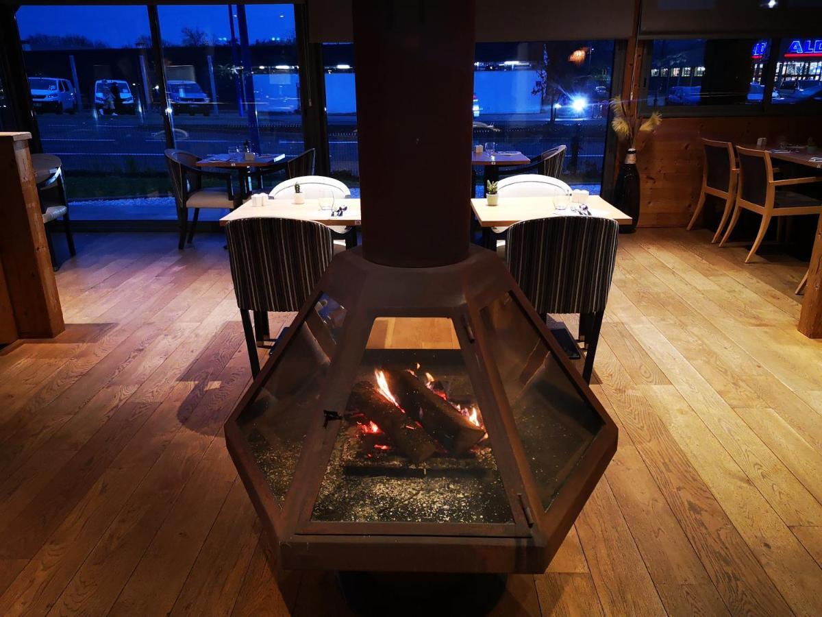 Les Suites - Konine 4 - Hotel & Bar & Restaurant Montceau-les-Mines Luaran gambar